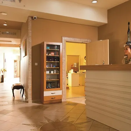 فندق Riu Helios